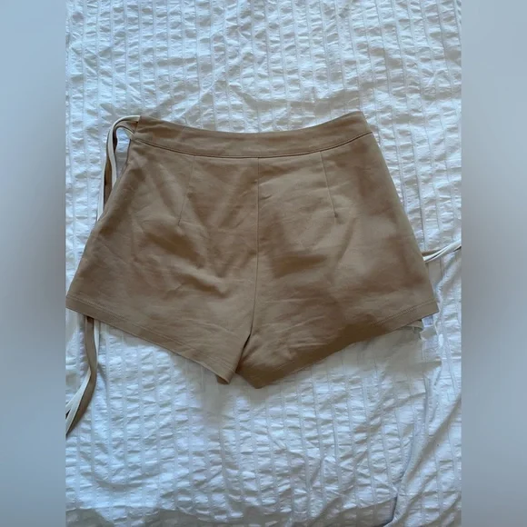 Superdown Samara skort - Picture 9 of 13